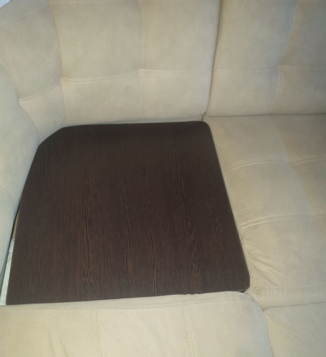 Продам диван угловой