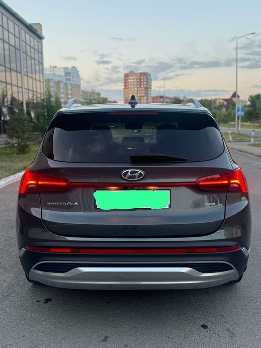 Продаётся Hyungai Santa  Fe самая полная комплектацыя