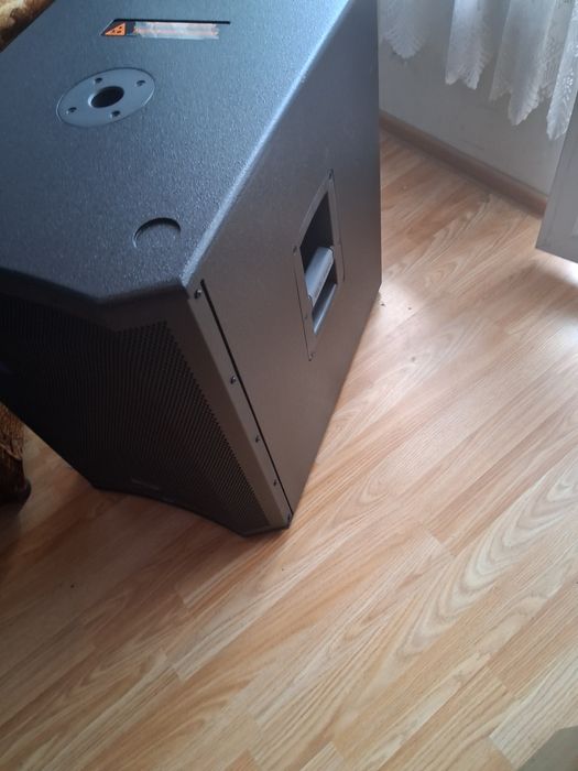 Активен Sub Presonus air15s