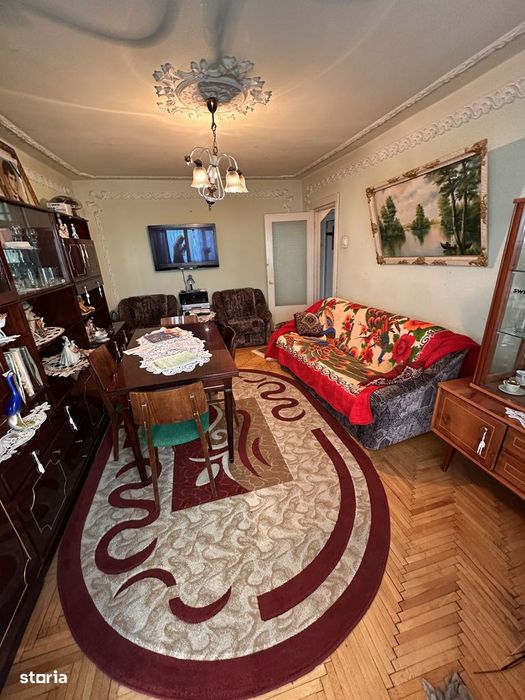 Apartament 3 camere decomandat, 65 mp utili + 2 balcoane, et. 3