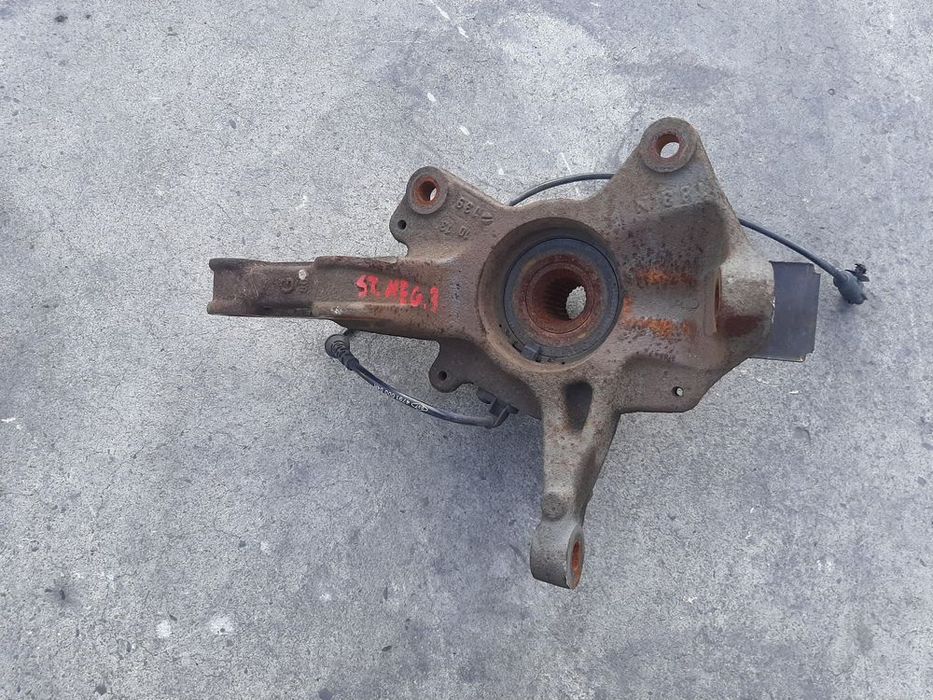 fuzeta stanga fata renault megane 3