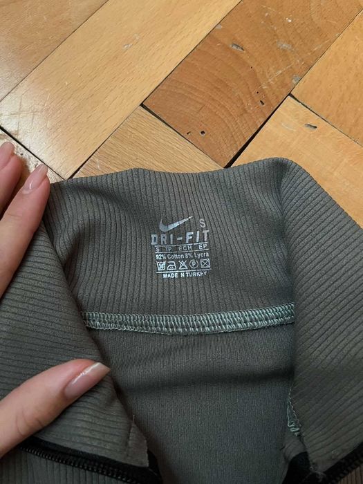 Комплект Nike чисто нов
