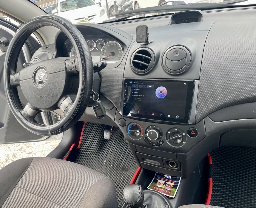 Продам машину/ автомобиль