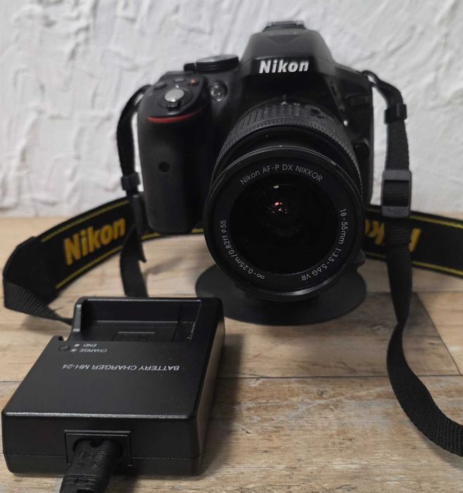 Aparat Foto Nikon D5300 + Obiectiv Nikon DX swm aspherical 0.3m 0.98ft - KLI Amanet