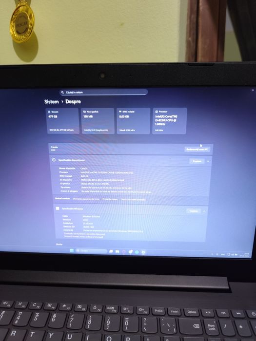 Vând laptop Lenovo Ideapad 330