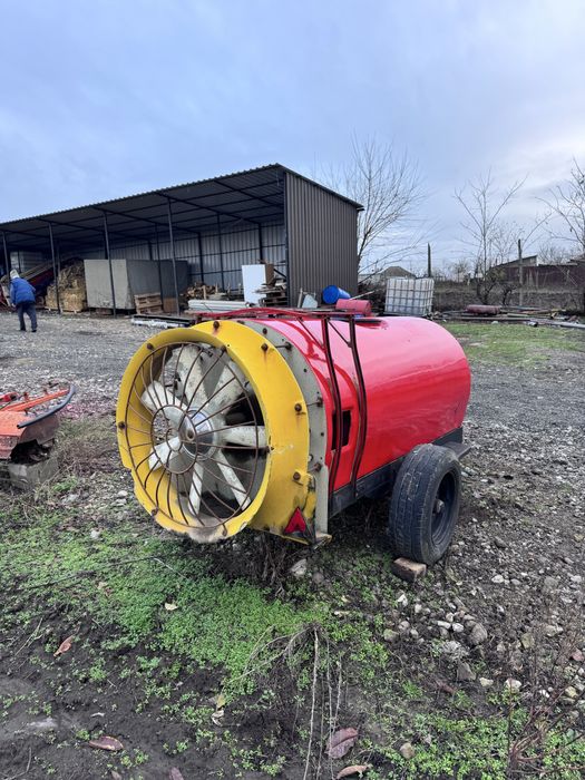 Vand atomizor pentru livada