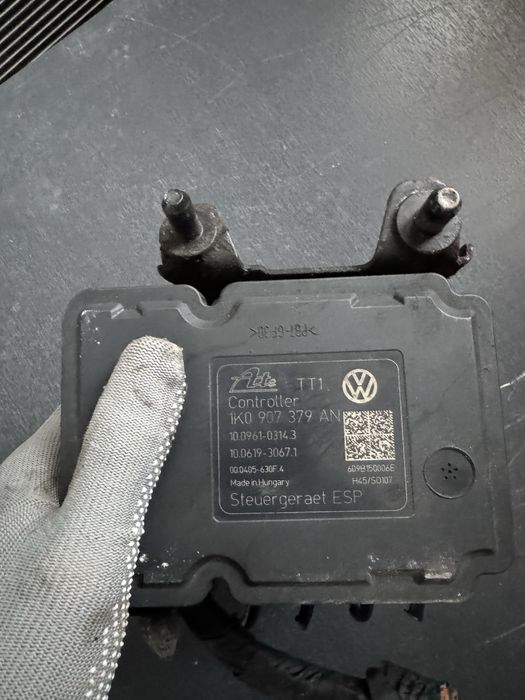 Pompa ABS cu codul 1K0907379BE ,1K0614517CP