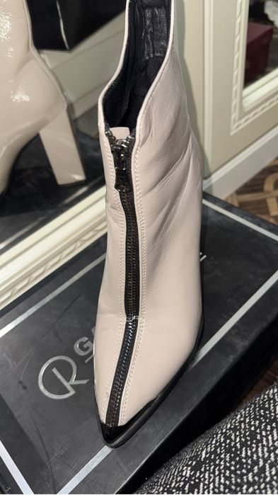 Күздік , көктемдік аяқ киім