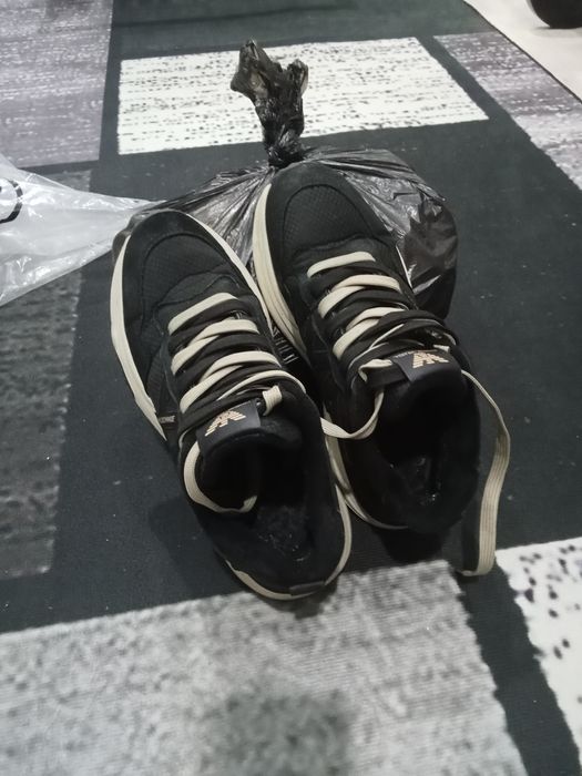 Продам зимние ботинки