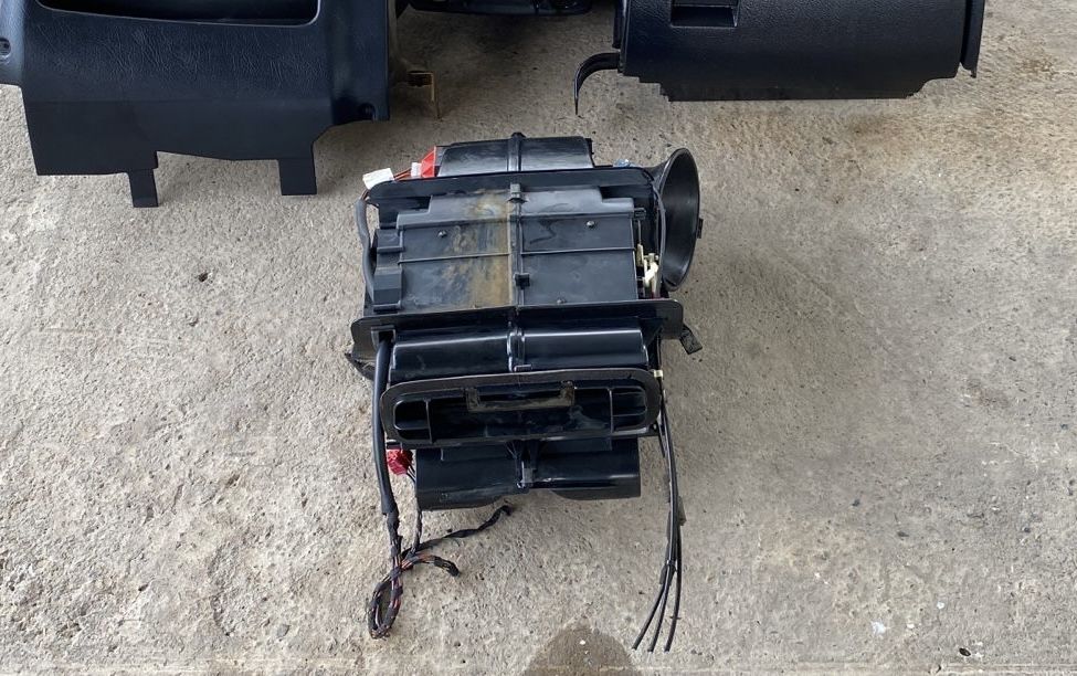 Печка на Audi 100 c4