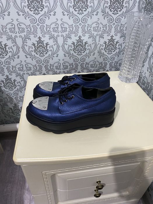 Продам туфли и ботинку