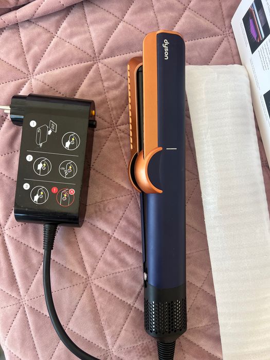 Сешоар Dyson Airstrait