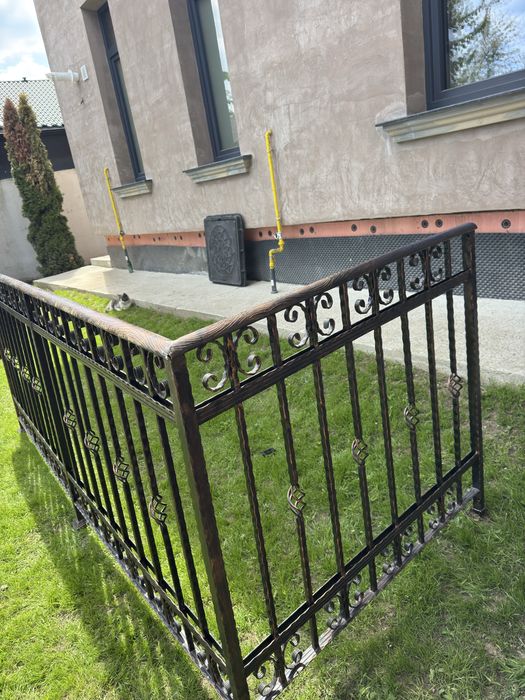 OCAZIE -Balustradă fier – 3,6 m(2,5m x 1,1m) – Model elegant