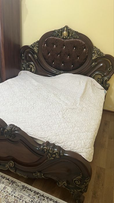 Спальный гарнитур с стумбой