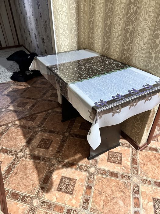 Продам стол со стульями