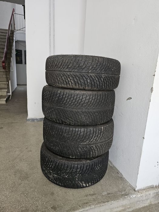 Vand set anvelope 245 35 19/265 35 19 michelin alpin 5 rulate un sezon