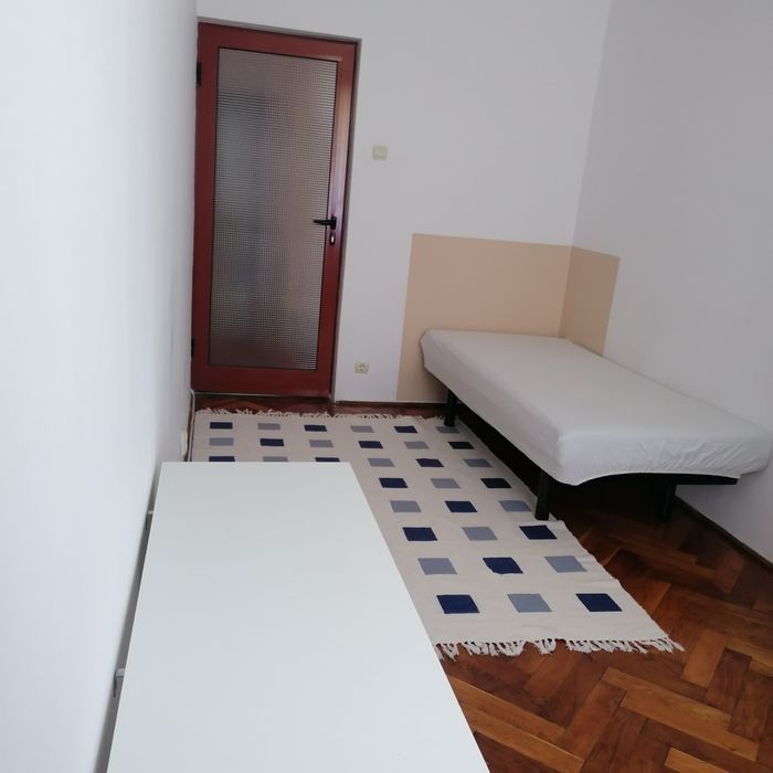 Închiriez apartament 2 camere decomandate