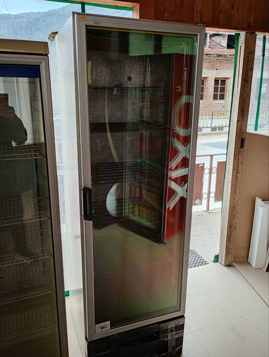 Фризер витрина вертикала