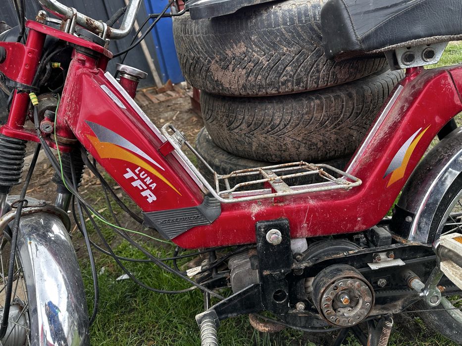 Motocicleta  Luna TFR accept unele schimburi