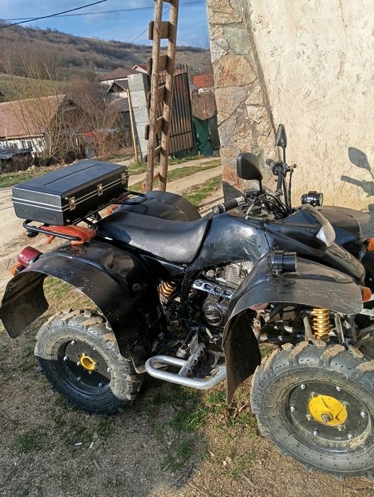 ATV de vânzare (foarte repede)
