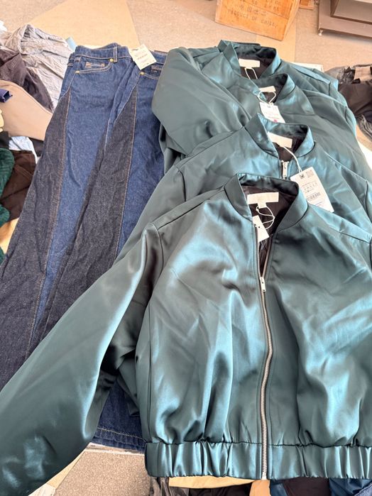 Vând afacere outlet Zara