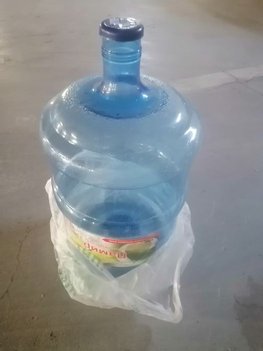 Диспенсор + 3 Баклашки