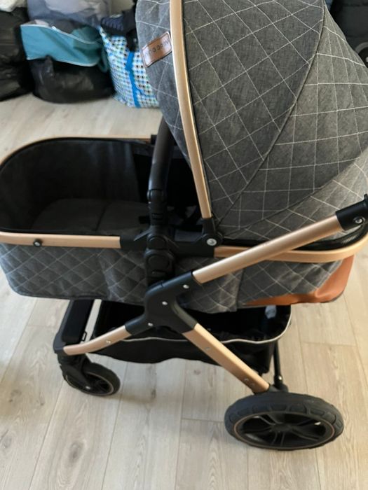 Каляска для детей с авто креслом