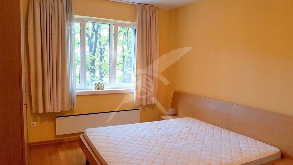 Продава се Тристаен апартамент в София, Център - 84 кв.м за 5120 €/кв.м - Снимка #3
