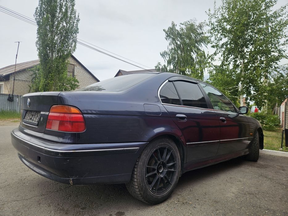 Продам бмв 525 е39