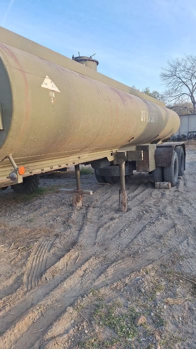 Продам полуприцеп цистерна под гсм