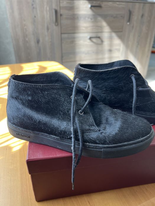 Продам ботинки