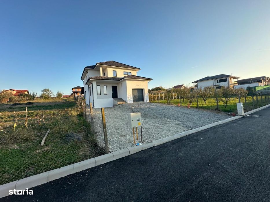 Casa de vanzare (constructie noua)
