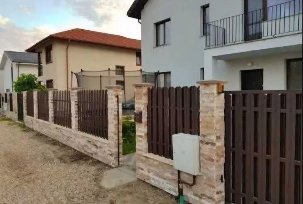 Vând gard din șipcă metalică