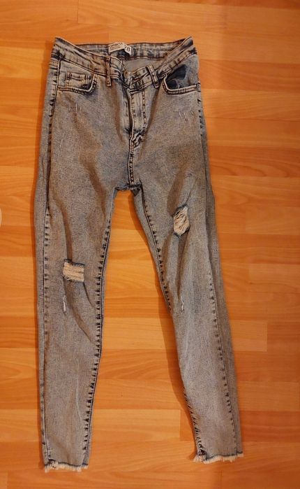 Нови дънки 28 номер