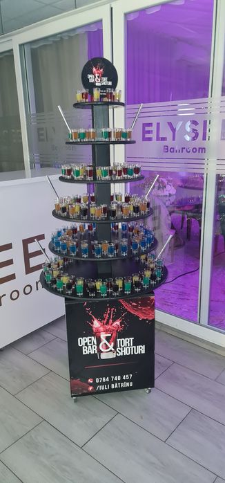 Open bar & tort shoturi