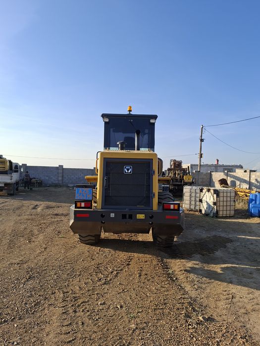 Продаю погрузчик XCMG 330