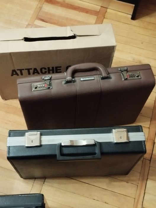 Дипломаты разные модели