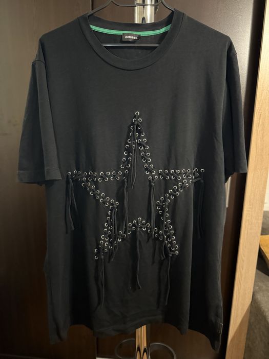 Маркови тениски.