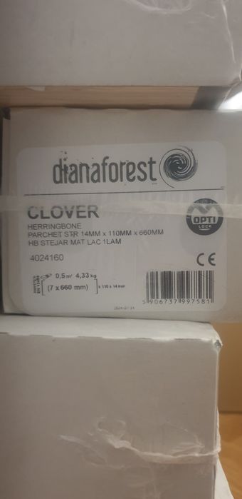Vând parchet triplustratificat 14 mm