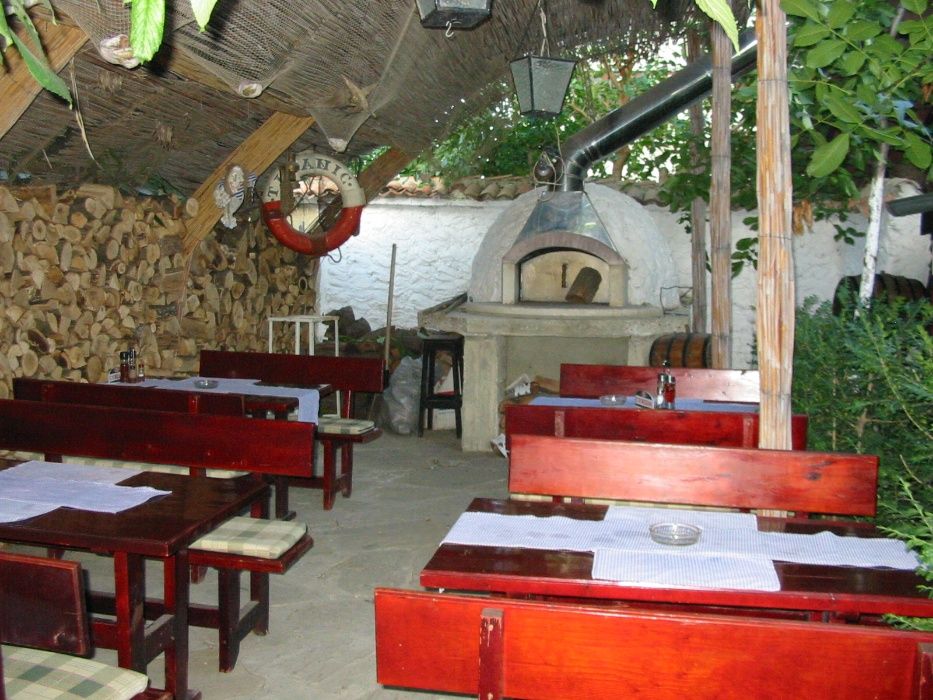 Продава се Хотел в к.к. Св.Св. Константин и Елена - 1000 кв.м за 1350 €/кв.м - Снимка #9