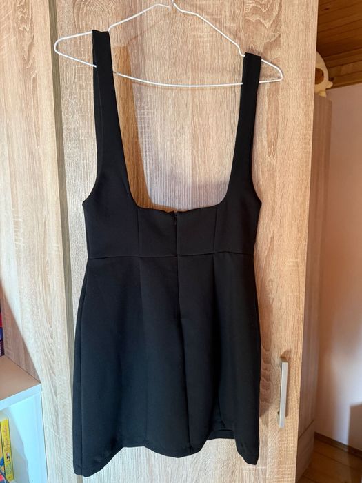 Rochie neagra mulata Stradivarius