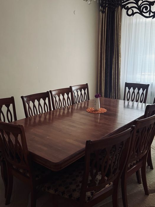 Срочно продам со стульями по хорошым ценам