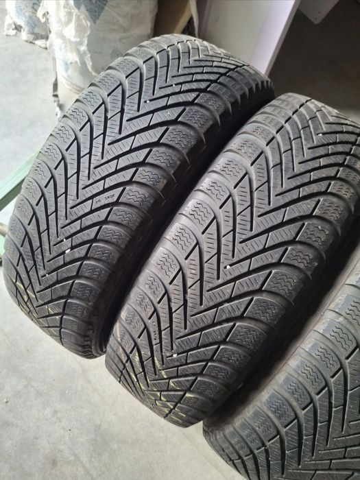 4   Anvelope de iarnă 185 60 r16 Pirelli
