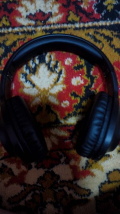 продаю наушники.