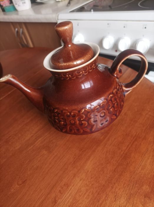 Продам посуду в отличном состоянии