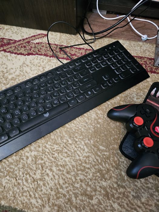Пк для учёбы работы и можно для игр