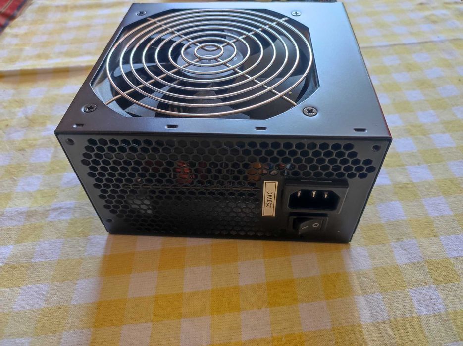 Захранване Hyper 700w