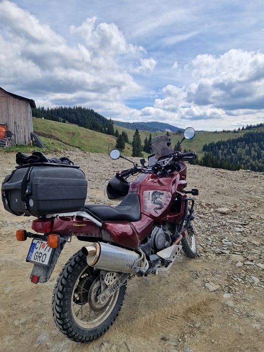 Yamaha xtz 750,pregătită de drum, nu necesită investitii.