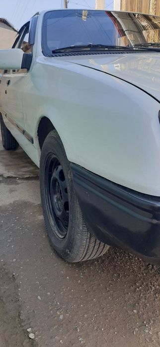 Продам срочно  Ford Sierra