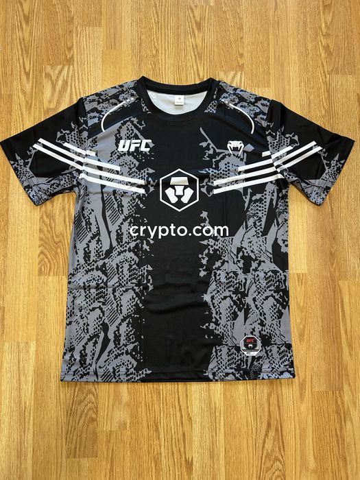 Тениски на UFC и Venum M и L размери